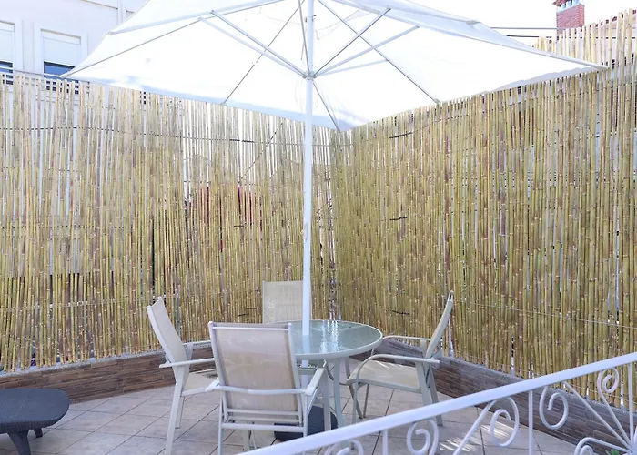 Private With Garden And Comfort - Close To Center טיראנה