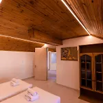 Private With Garden And Comfort - Close To Center *
