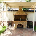 Βίλα Private With Garden And Comfort - Close To Center Τίρανα