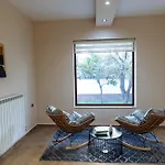 Private With Garden And Comfort - Close To Center *