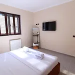 Private With Garden And Comfort - Close To Center Βίλα Τίρανα
