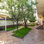 Private With Garden And Comfort - Close To Center Βίλα Τίρανα
