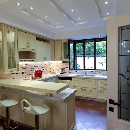 Private With Garden And Comfort - Close To Center Vila *