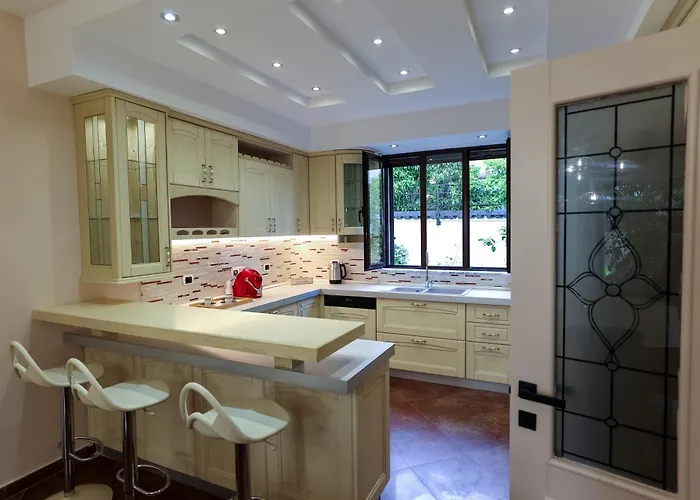 Private With Garden And Comfort - Close To Center Vila *